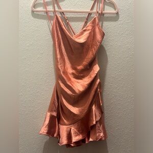 Selfie Leslie romper